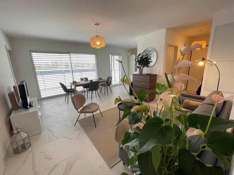 Magnifique Appartement A La Frontiere Suisse Saint-Louis  Exteriör bild